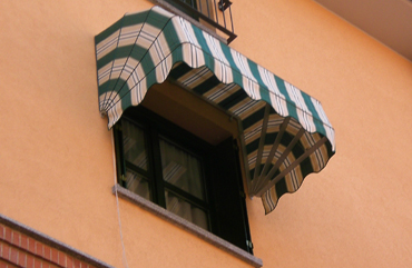 tenda a capottina palazzo